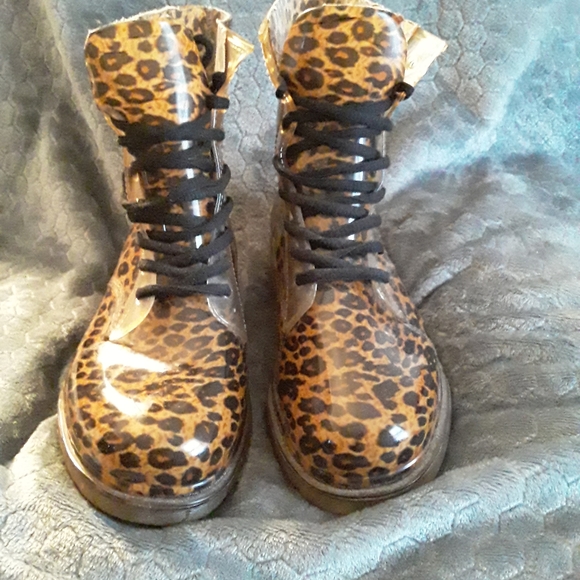 Rain boots - Picture 2 of 2